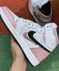 Air Jordan 1 Misplaced